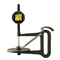 Thickness gauge for soft materials