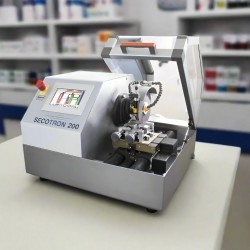 Precision Cutting Machine for Metallographic Samples REMET SECOTRON 200